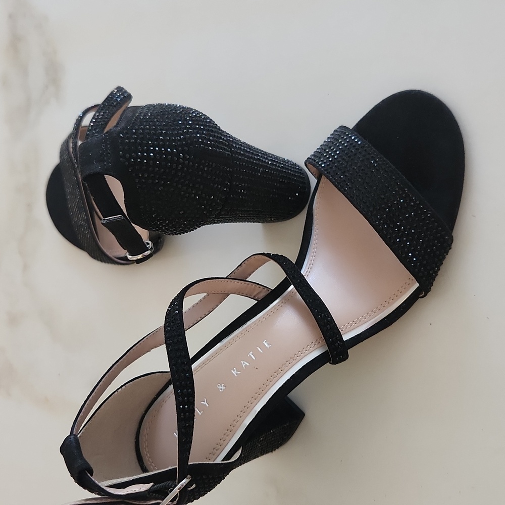 Gorgeous! Kelly & Katie 3 1/4" Glittery Black Heels..like New!